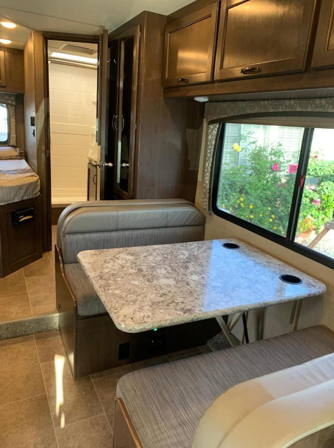 Aj-Xl Rv Rental Лос Анджелис Екстериор снимка